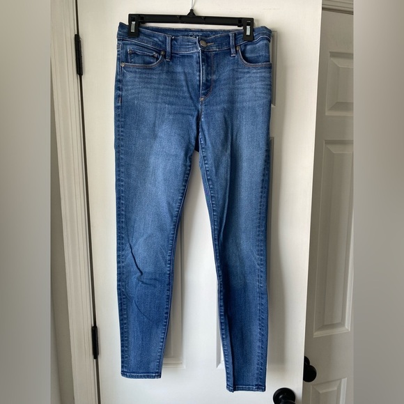 Loft Jegging Style Jeans Size 4 - Picture 1 of 4